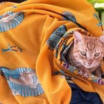 エルメスのツイリースカーフの定価は？